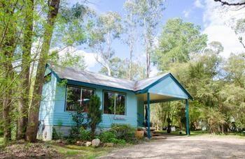Ashwood Villa Bright